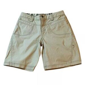 Athleta Bermuda Shorts Beige Size 2 Stretch Pockets Mid-Rise Pockets